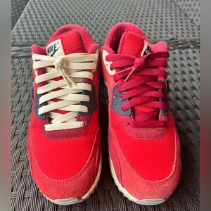 Nike Air Max 90 ‘Varsity Pack’ University Red | Sz. 8 | Gently used